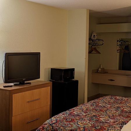 Budget Host Inn Henderson Ngoại thất bức ảnh